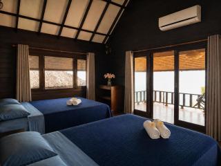 Koh Phangan Beachfront Cottages & Sunset Pool - 9