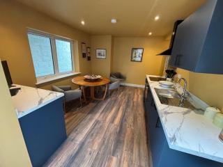 Apartment with parking, 6 minutes from town centre - 1