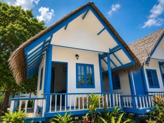Koh Phangan Beachfront Cottages & Sunset Pool - 2