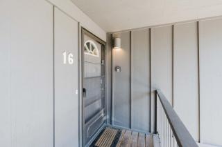 Dog-Friendly Condo Steps from the Village with Balcony WiFi & Gas Fireplace - 7