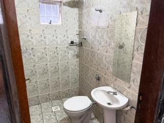 Quarto com Cama Casal & Banheiro Privativo - 2