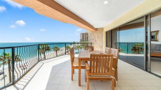 Feeling tip' Sea In Paradise Bright Oceanfront Condo - 5