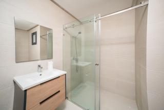 Duplex Raffiné avec Terrasse et Jacuzzi - 9