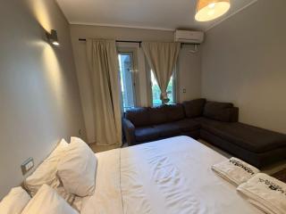 Modern Retreat at Village Gate Compound - 9