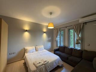 Modern Retreat at Village Gate Compound - 7