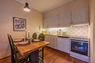 Charming apartment right in city centre - 3