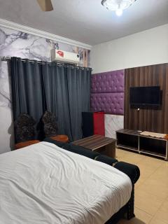 CasaBlanca Family Guesthouse Islamabad - 9