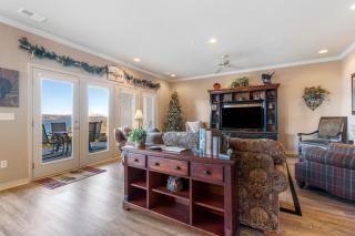 Magnificent Table Rock Lake - 9
