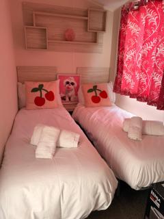 Salty Stays - 4 Bedroom - 3