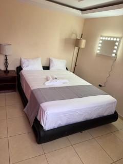 Zbay 360 guest house lounge and bar - 3