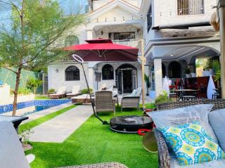 Zbay 360 guest house lounge and bar - 1