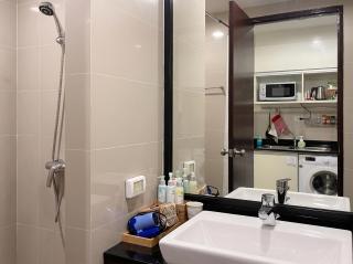 Your Cozy Home Away From Home Steps to BTS & Mall w Netflix - 5