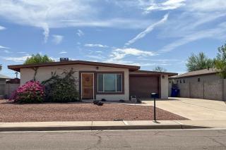 2 Mi to ASU! Updated Family Home w/ Patio + Yard - Tempe - 0