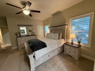 Silver Pines Modern Retreat-3BR New Build - 1