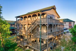 Summer Special, Sleeps 20, Theater, HotTub, Game, Pet Friendly - 3