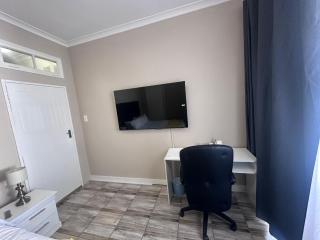 welcome to sparrows guest house Lambton - 9