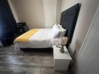 welcome to sparrows guest house Lambton - 4