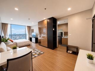 Sukhumvit 3 minute walk to BTS Pool & Gym - 8