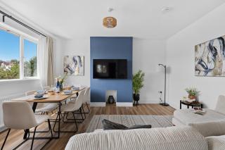 Luxury Coastal Retreat Sleeps 8 with Parking - 7