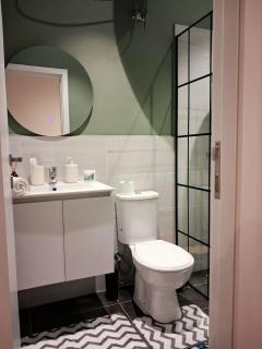 Near Airport Cozy Stay Studio - 2 - 1