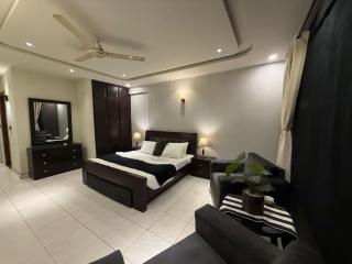 Luxury 1 bhk F11 abu dhabi towers, Self checkin - 4