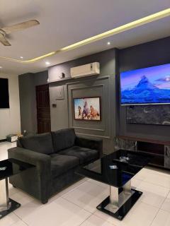 Luxury 1 bhk F11 abu dhabi towers, Self checkin - 1