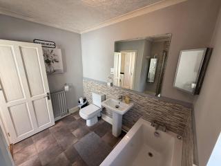 3-Bed Townhouse Mins to NEC & BHX Airport - 1