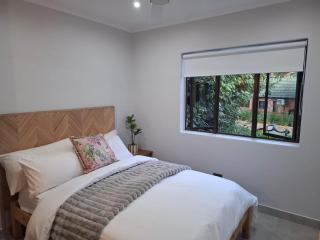 Beautiful Family Breakaway in Secure Resort - 3