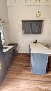 Chateau Bellview 1 Bedroom Studio Apartment - 6