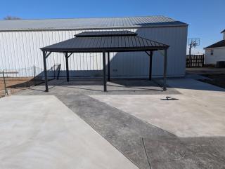 Bed & Breakfast • King Bed + Game Room + Fire Pit - 3