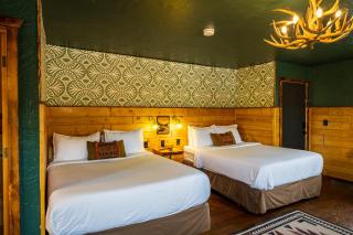 The Amoretti Hotel - 9