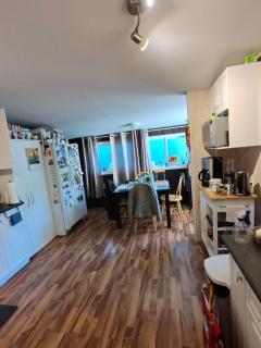 Spacious 3-bedroom, 2-bathroom home in DT yellowknife heated hot water all facilities - 3