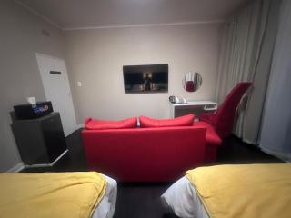 sparrows guest house in Lambton - 5