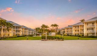 7Mile Beach Resort 2b2b Condo - 4
