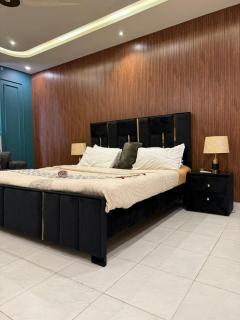 Luxury 1 bhk in f11 , self checkin - 8