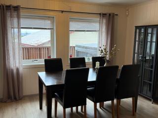 Fjord and mountain view Central location and free parking - 4