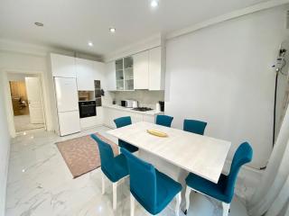 Arbat Central Apartment I Heart of Bishkek - 5