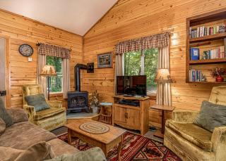 Cedarwood Cabin resort amenities Lake Beach - 8
