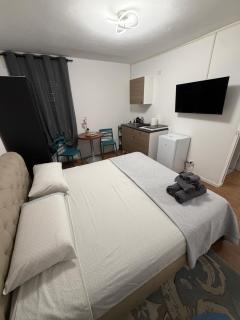 L&L Bed and Breakfast Malpensa Airport - 1