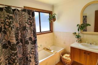 Coastal Village Getaway - Pet Friendly Normanville - 4