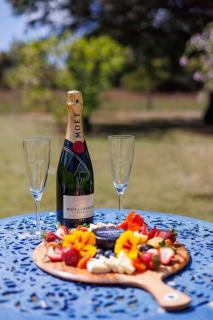 Coastal Village Getaway - Pet Friendly Normanville - 1