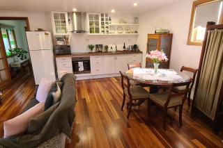 Peppercorn Cottage - Your Romantic Coastal Getaway - 7