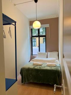 Central Oslo - Sleeps 8 - 4BR near Oslo S - 4