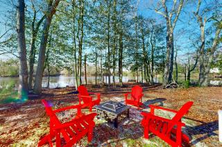 Dock, Game Room! Riverfront Retreat in Seaford - 7