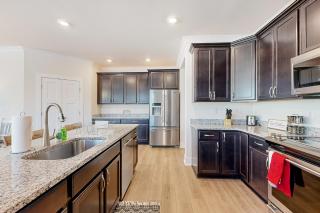 Dock, Game Room! Riverfront Retreat in Seaford - 3
