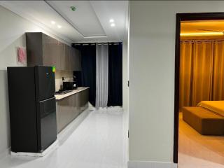 Luxury 1Bed Apartment in Bahria Town - 1