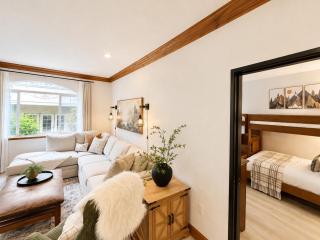Remodeled King Villa - Full Kitchen - Pool - 1022 - 3