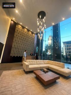 NeonSky Suites Upper Hill - Deluxe Serviced Studio, Rooftop Pool n Gym, Near Nairobi Hospital - 9