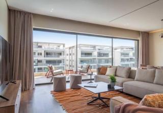 Lake View Residence Serviced Apartments by BlueKeys - 4