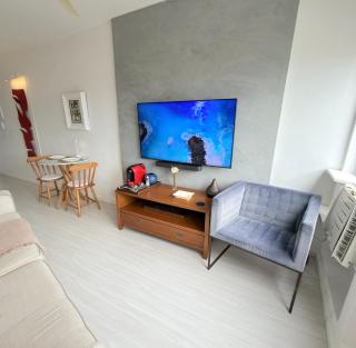 Super Studio com excelente localização, próximo à praia - 9